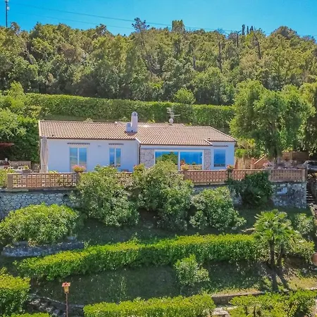Villa Acquabona *